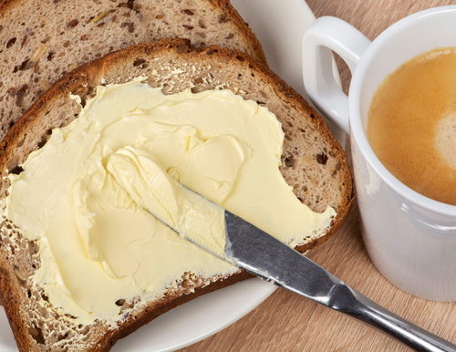 How to Remove Butter Stains From Clothes
